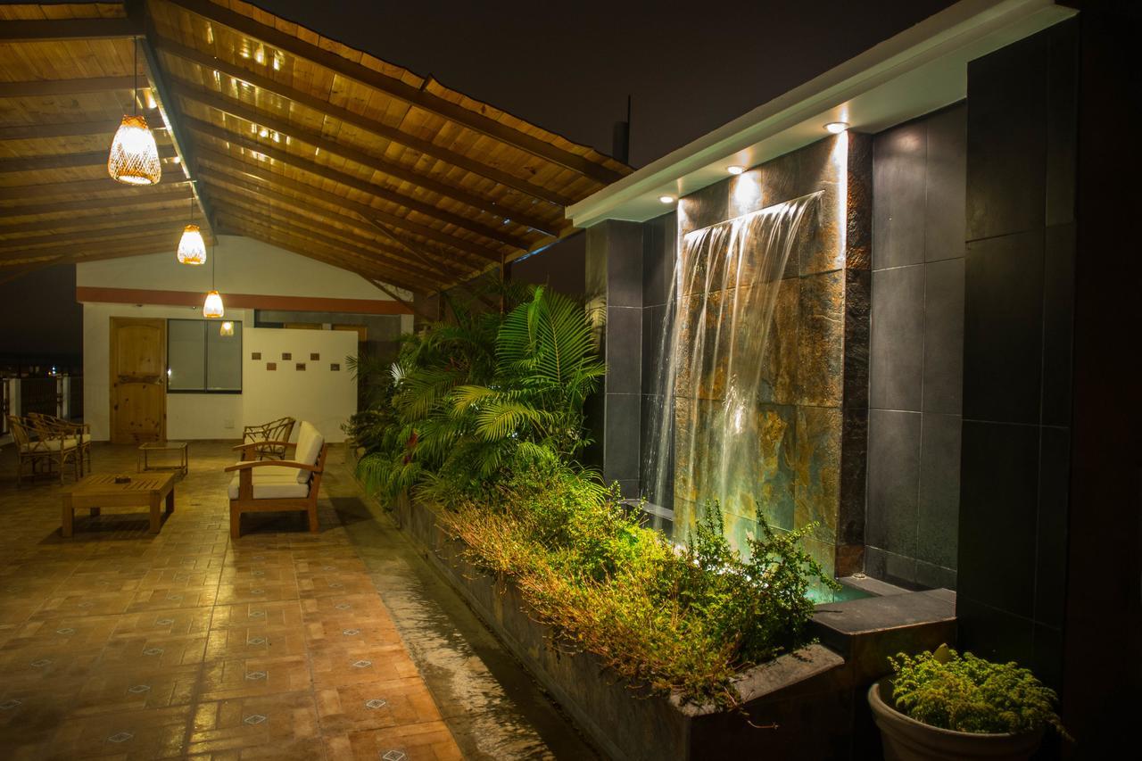 Hotel Las Flores Ica Exterior photo